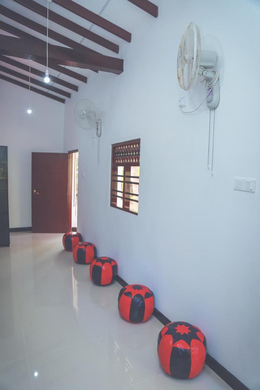היקדואה Hikka Surf Hostel מראה חיצוני תמונה