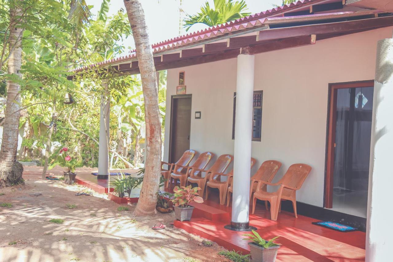 היקדואה Hikka Surf Hostel מראה חיצוני תמונה