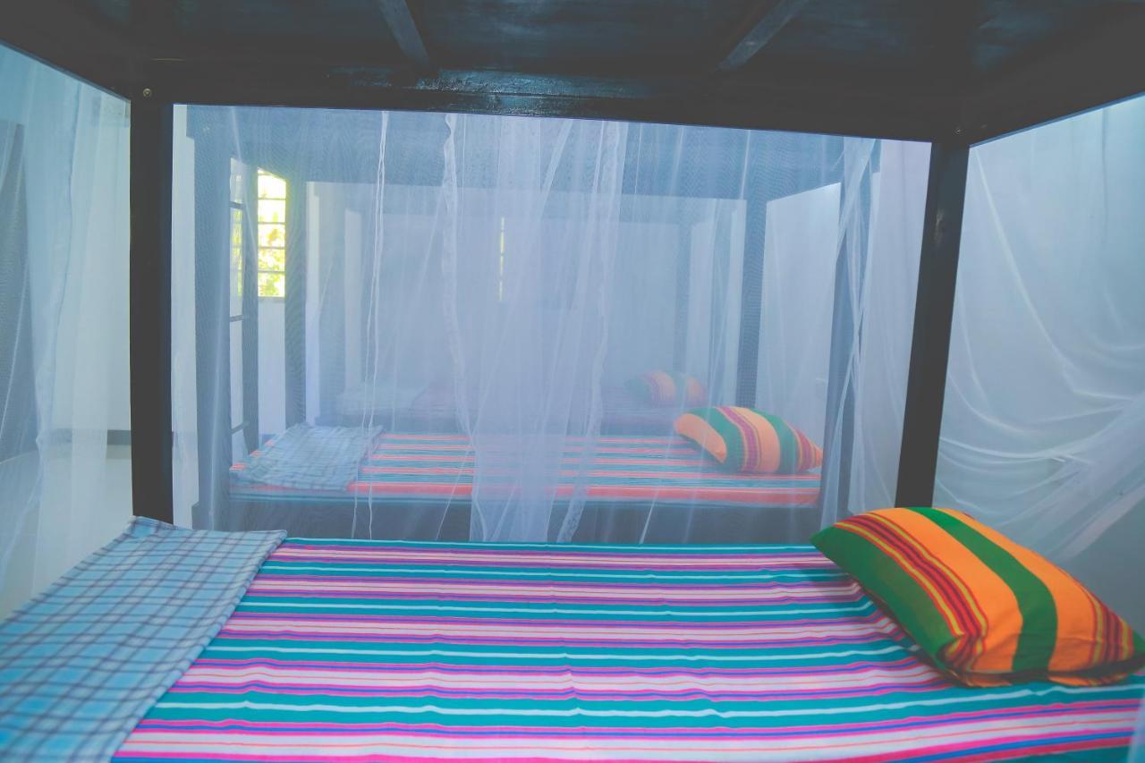 היקדואה Hikka Surf Hostel מראה חיצוני תמונה